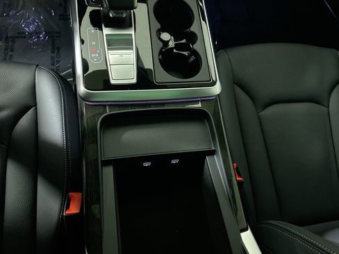 Certified 2025 Audi Q8 Premium Plus w/ Premium Plus Package image 9