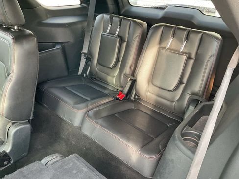 Used 2018 Ford Explorer Sport w/ Equipment Group 401A AWD/4WD image 22