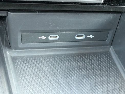Used 2024 Volkswagen Atlas SE AWD/4WD image 28