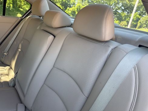 Used 2014 Honda Accord EX-L image 16