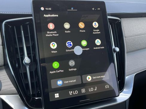 New 2026 Volvo XC90 B6 Plus w/ Protection Package Premier image 17