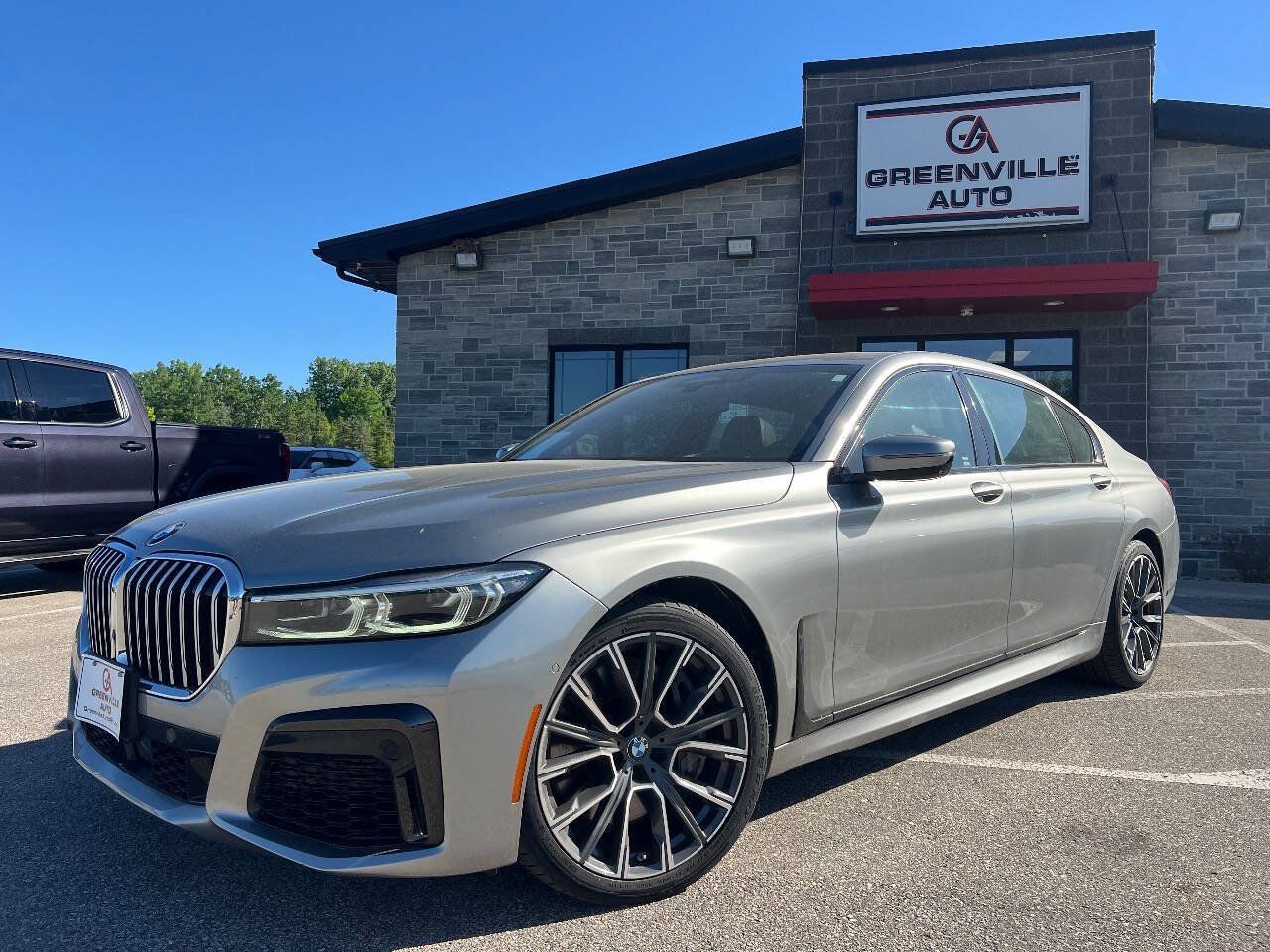 Used 2020 BMW 750i xDrive w/ Executive Package AWD/4WD image 1