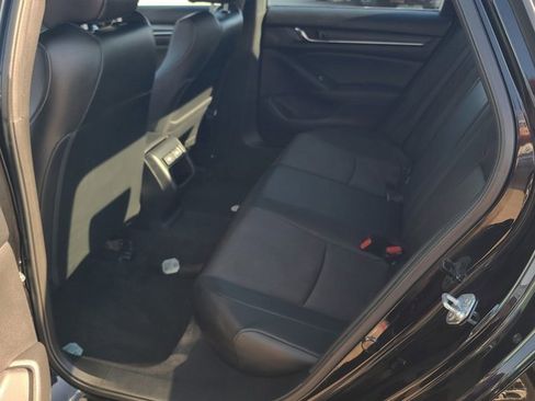 Used 2022 Honda Accord Sport image 13