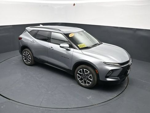 Used 2025 Chevrolet Blazer RS AWD/4WD image 44