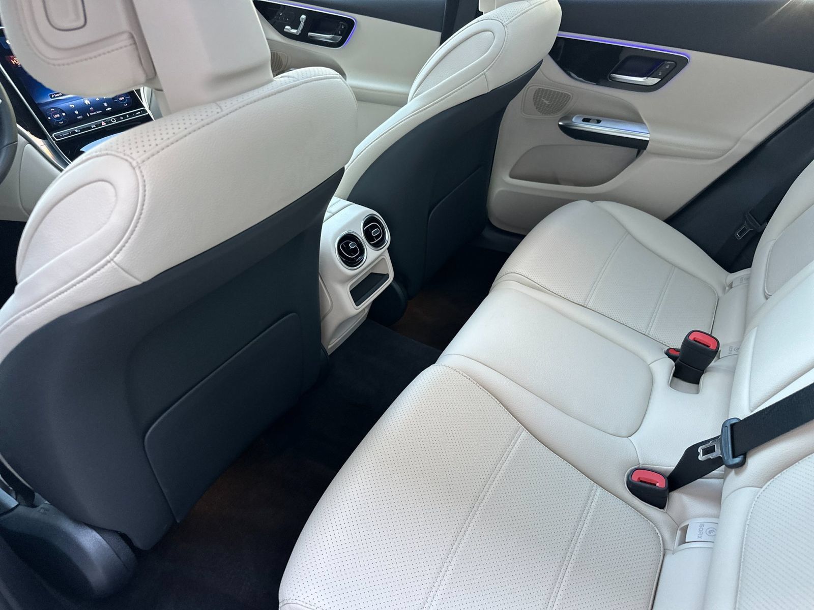 Certified 2026 Mercedes-Benz GLC 300 4MATIC image 13