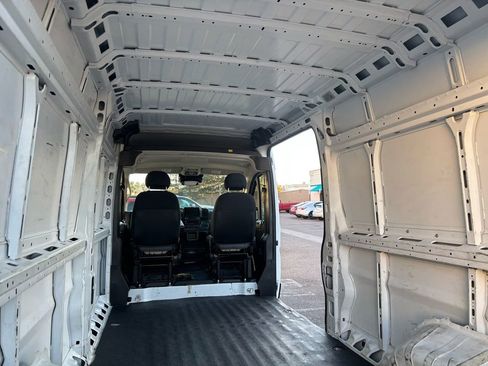 Used 2023 RAM ProMaster 2500 image 17