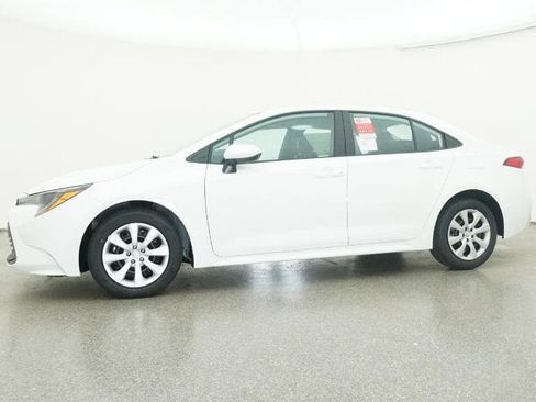 New 2026 Toyota Corolla LE image 18