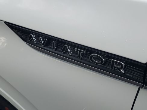 New 2026 Lincoln Aviator Black Label AWD/4WD image 7