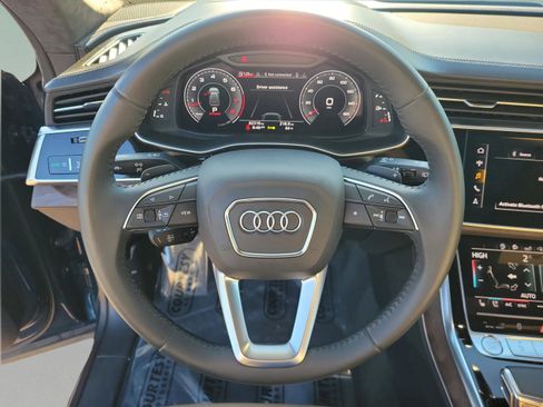 Used 2020 Audi Q8 Prestige image 17