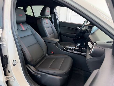 Certified 2026 Chevrolet Trax RS w/ Driver Confidence Package FWD image 14