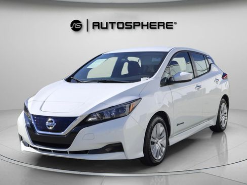 Used 2018 Nissan Leaf S image 4