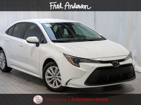 Used 2026 Toyota Corolla LE w/ LE Premium Package FWD image 1