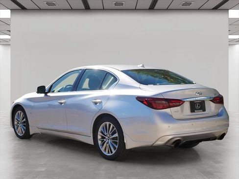 Used 2018 INFINITI Q50 Luxe w/ Sensory Package (Luxe) AWD/4WD image 4