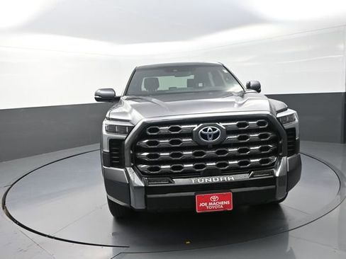 Used 2024 Toyota Tundra Platinum AWD/4WD image 37