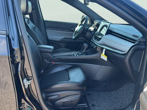New 2026 Jeep Compass Latitude AWD/4WD image 10