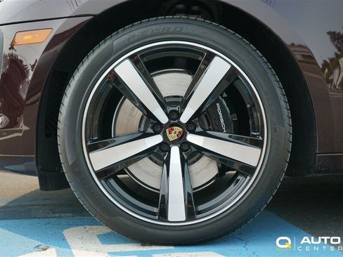 Used 2024 Porsche Macan GTS AWD/4WD image 9