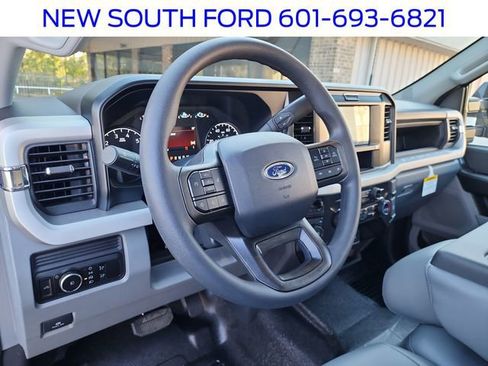 New 2026 Ford F250 XL w/ XL Chrome Package image 20