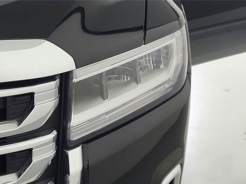 Used 2023 GMC Acadia SLE w/ Driver Convenience Package image 38