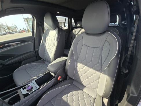 New 2026 Volkswagen Tiguan SEL R-Line AWD/4WD image 26