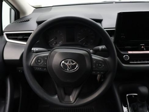 Used 2025 Toyota Corolla LE FWD image 23