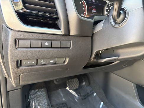 Used 2023 Nissan Rogue SL w/ SL Premium Package image 20