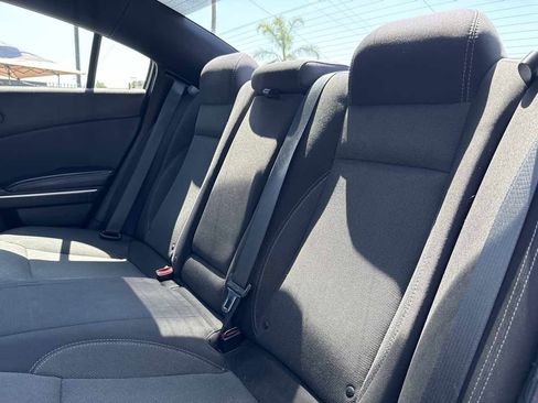 Used 2015 Dodge Charger SE w/ Sport Appearance Group RWD image 11