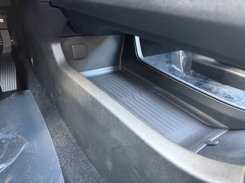 New 2026 Chevrolet Equinox EV LT image 26