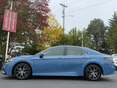 Used 2024 Toyota Camry SE w/ Cold Weather Package