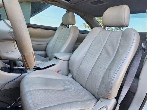 Used 2000 Toyota Solara SE image 15