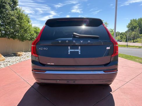 Used 2023 Volvo XC90 T8 Ultimate w/ Lounge Package AWD/4WD image 7