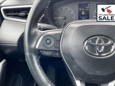 Used 2025 Toyota Corolla Cross LE image 18