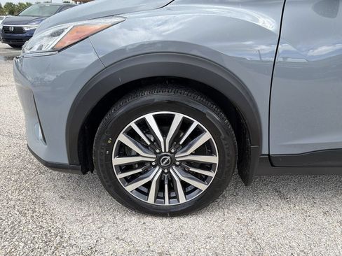 Used 2022 Nissan Kicks SV FWD image 28
