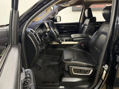 Used 2020 RAM 1500 Laramie AWD/4WD image 14