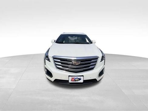 Used 2019 Cadillac XT5 Luxury AWD/4WD image 3