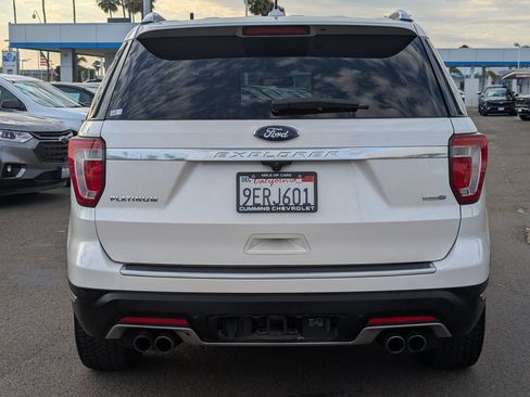 Used 2018 Ford Explorer Platinum AWD/4WD image 9