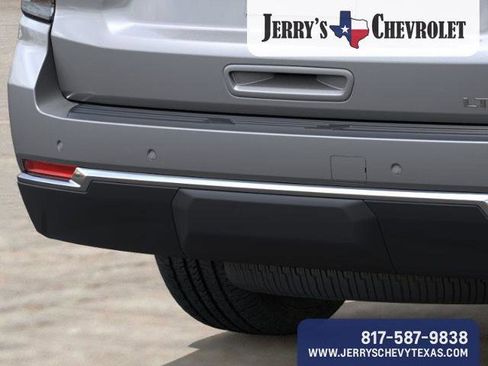 New 2026 Chevrolet Suburban LT w/ Comfort Package image 16