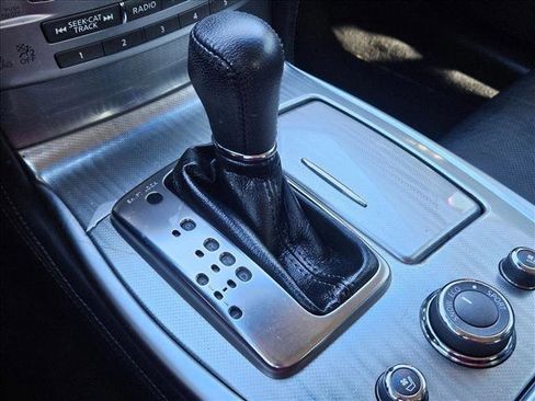 Used 2019 INFINITI Q70 Luxe image 15