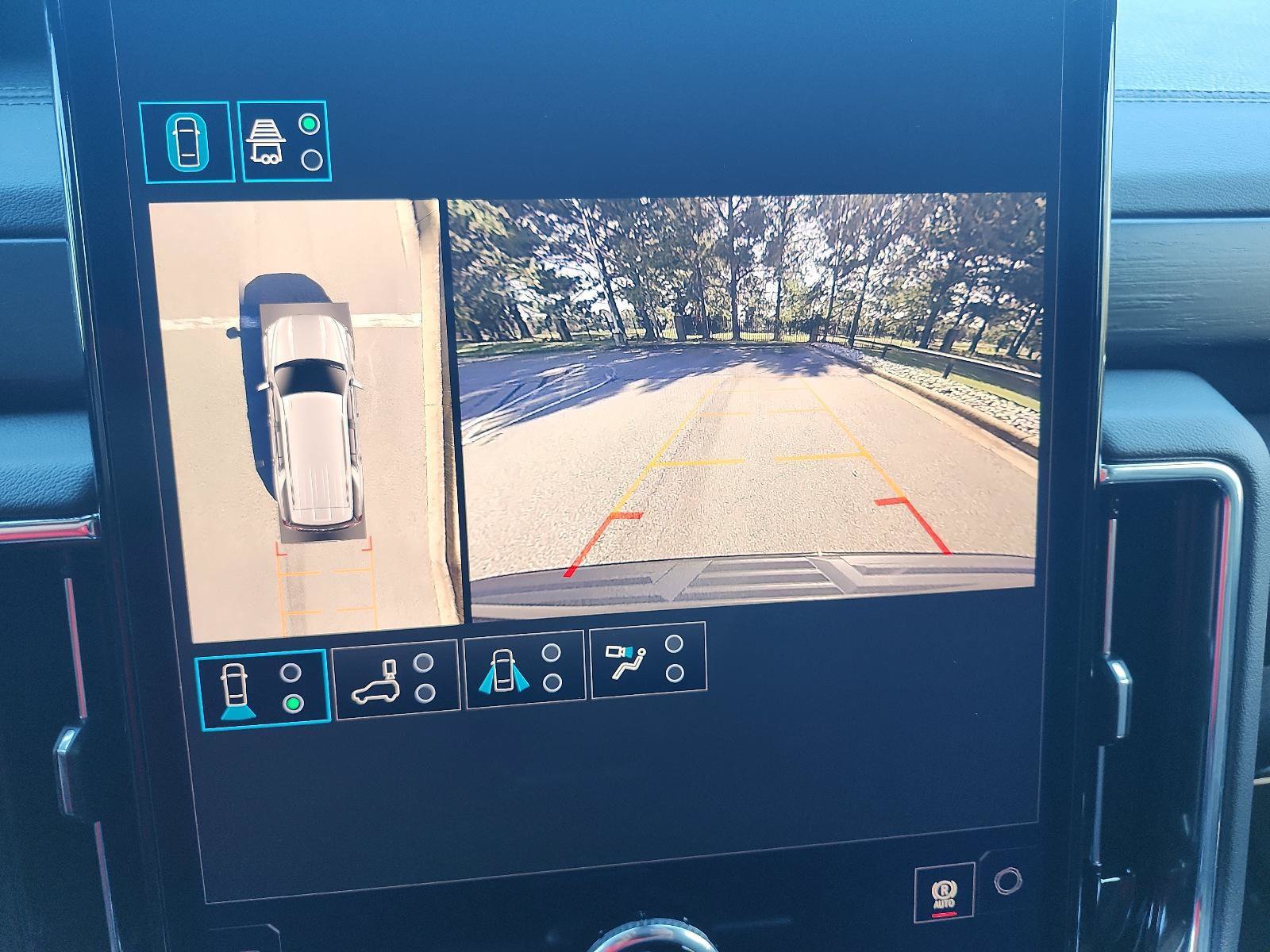 New 2027 GMC Yukon Denali w/ Sun & Power Step Package AWD/4WD image 15