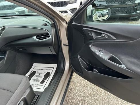 Used 2024 Chevrolet Malibu LT image 29