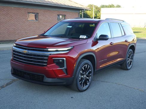 New 2026 Chevrolet Traverse LT w/ Sun and Wheel Package image 8