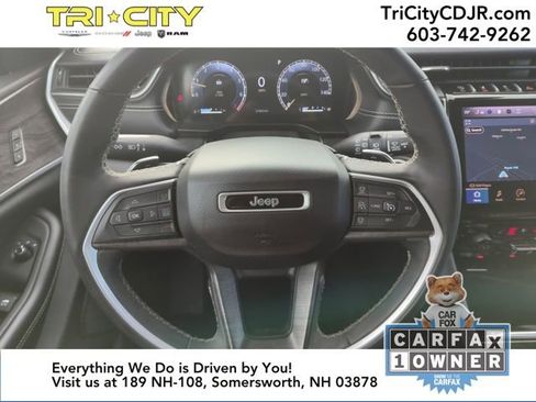 Used 2023 Jeep Grand Cherokee Limited w/ Luxury Tech Group II image 25