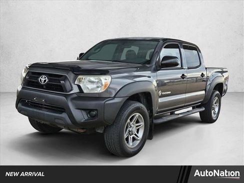 Used 2013 Toyota Tacoma PreRunner image 1