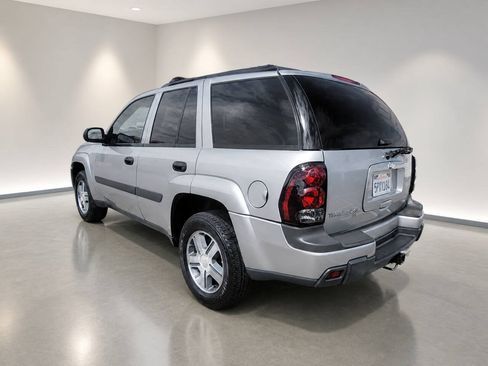 Used 2005 Chevrolet TrailBlazer LS w/ LS Preferred Equipment Group AWD/4WD image 3