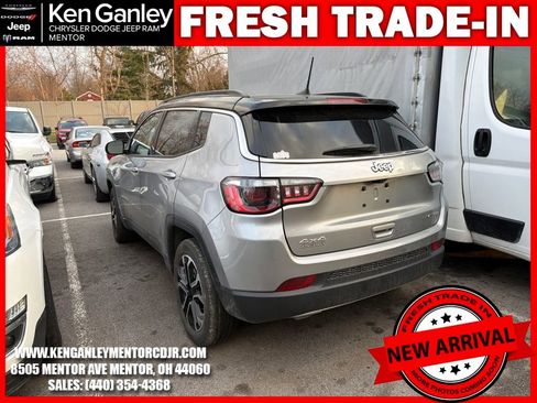 Used 2023 Jeep Compass Limited image 8