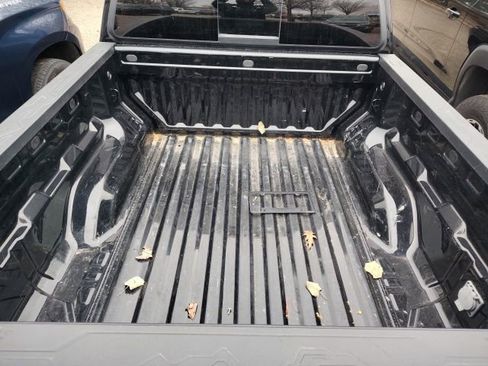 Used 2023 Chevrolet Colorado LT w/ LT Convenience Package III image 11