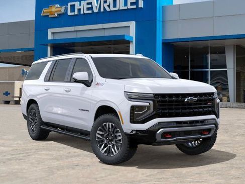 New 2026 Chevrolet Suburban Z71 w/ Comfort Package AWD/4WD image 32