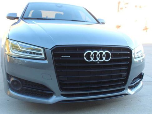 Used 2017 Audi A8 L 3.0T image 8