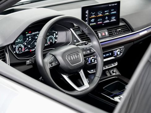 Used 2022 Audi Q5 2.0T Prestige image 9