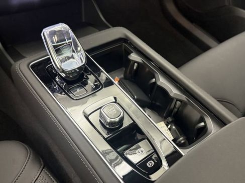 New 2026 Volvo XC90 B6 Core AWD/4WD image 19