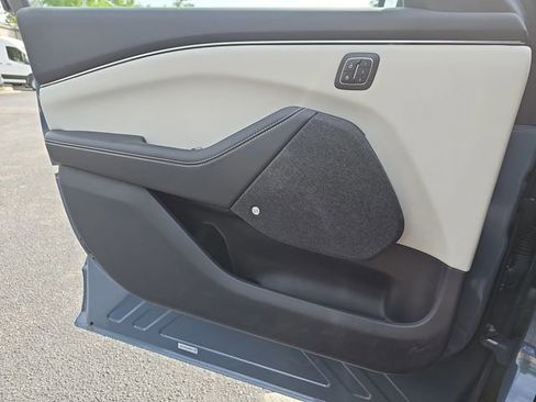 Used 2024 Ford Mustang Mach-E Premium image 25